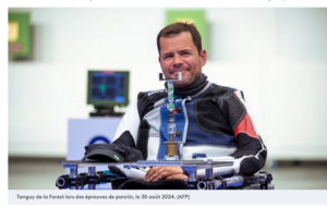 66d48a956e61a_Screenshot20240901at172358Paralympiques2024TanguydeLaForestseparedorautirlacarabinecouch.png
