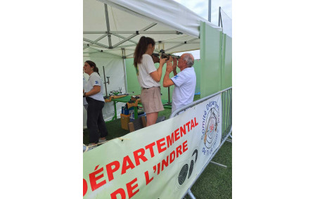 Daniel n'a pas voulu prendre l'estrade des enfants...